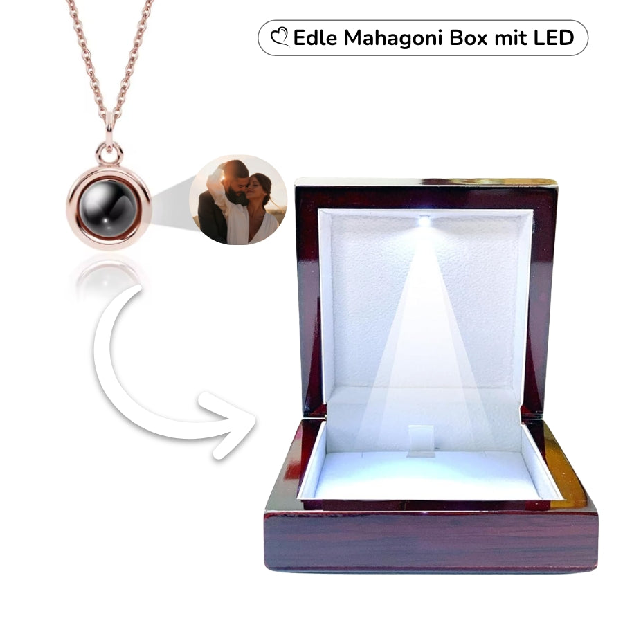 Foto Halskette mit deinem Lieblingsbild in ewiger Rosenbox – filigraner Punktanhänger