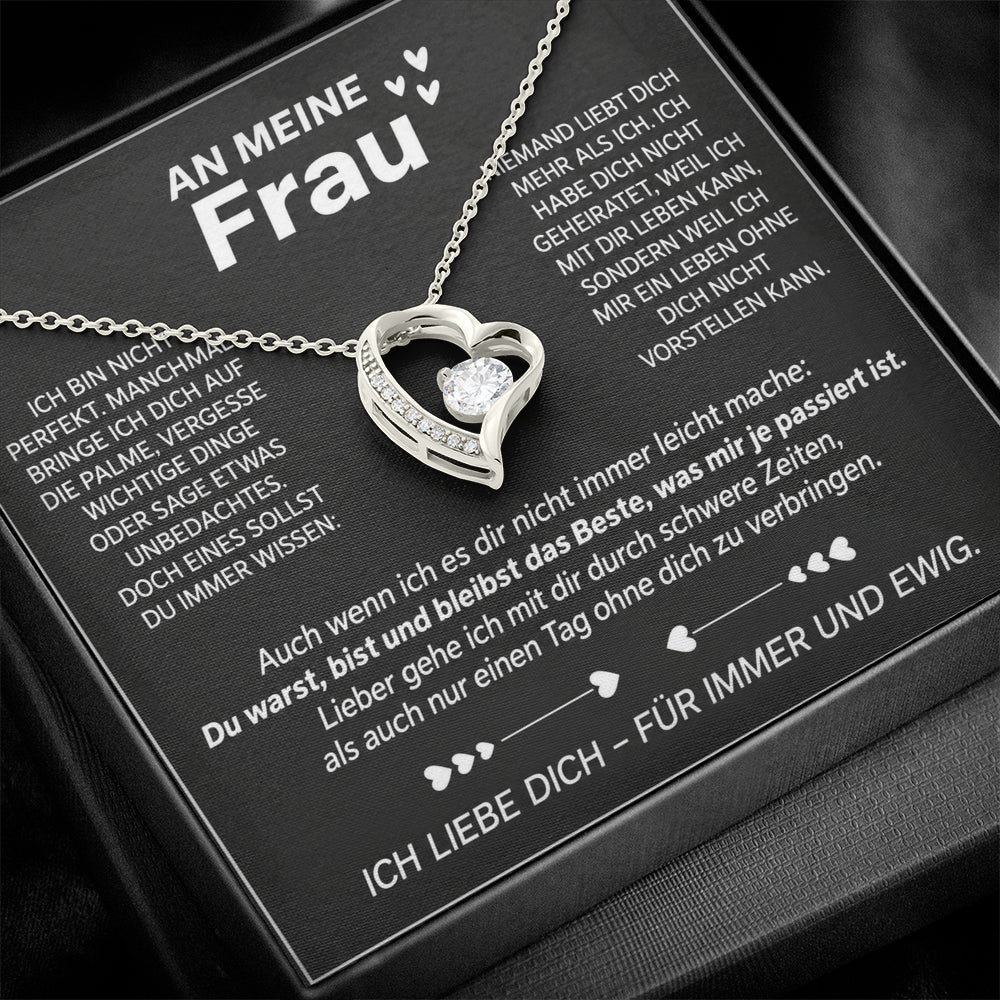 Weißgold-Herzanhänger mit Zirkonia auf der Botschaftskarte An meine Frau in der schwarzen Premium Box