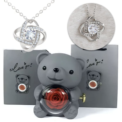Ewige Teddy Rosenbox mit edler Knoten-Halskette