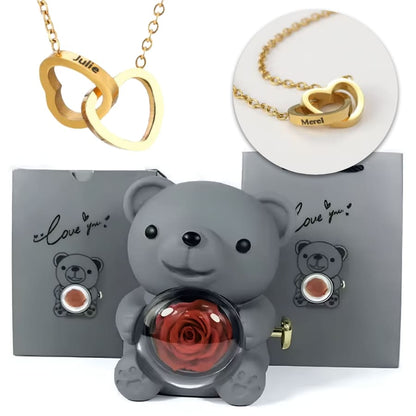 Ewige Teddy Rosenbox mit gravierter Doppelherz-Halskette