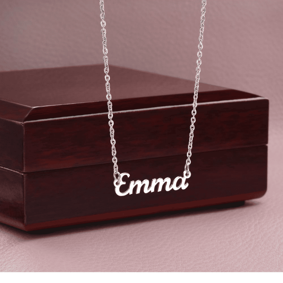 An meine Königin - Namenskette mit liebevoller Notiz