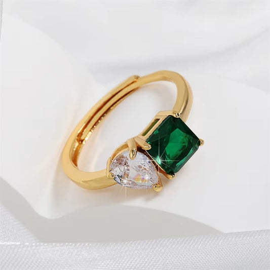 Ring mit Zirkonia und Geburtsstein