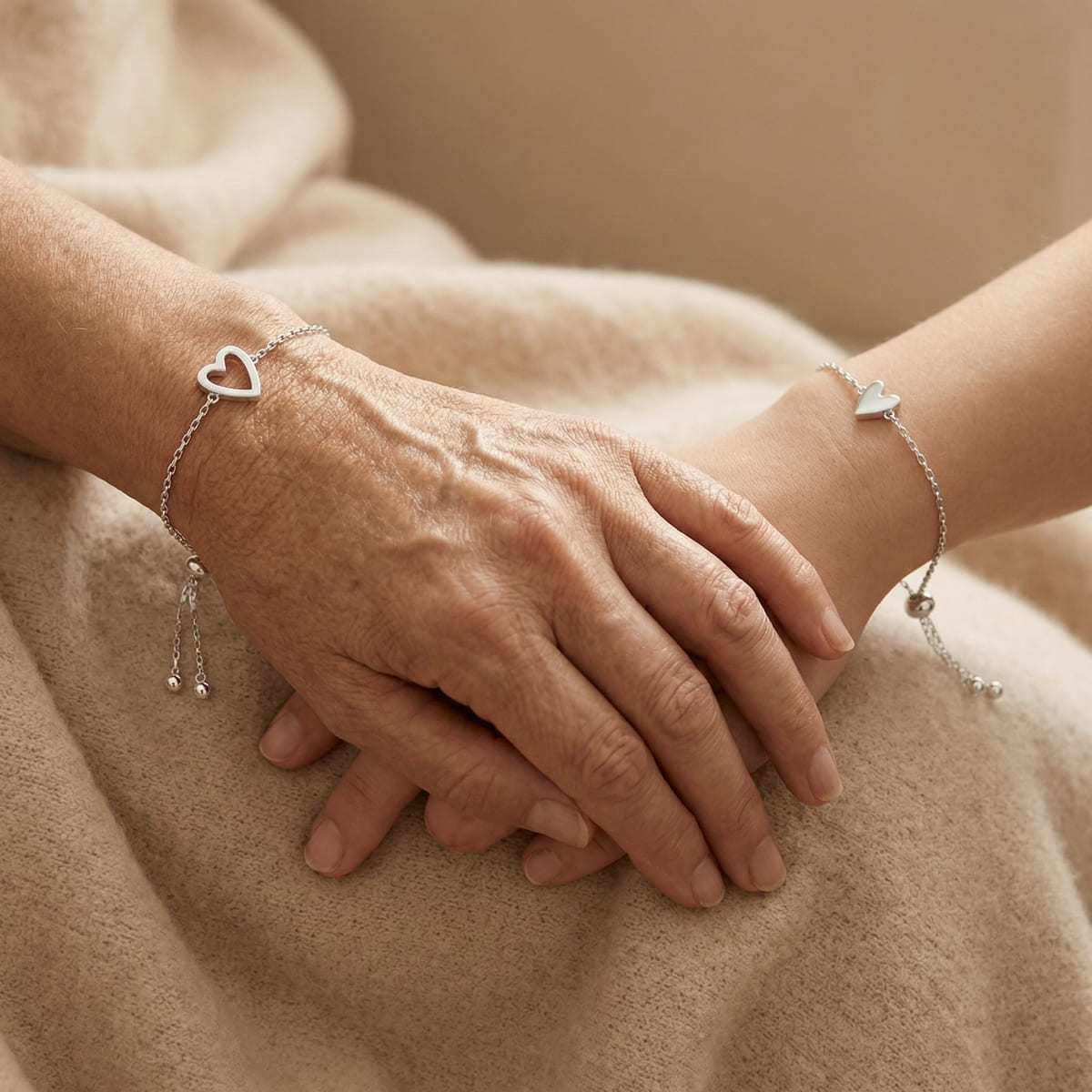 Mutter & Tochter – Herz-Armbänder