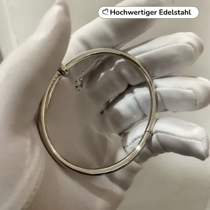 BoldNail – Eleganter Nagelarmreif für Sie & Ihn