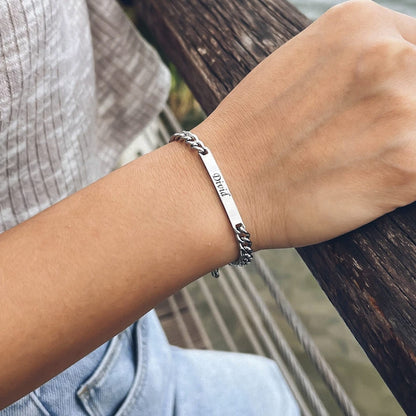 Graviertes Armband-Set für Paare – Mit ewiger Rosenbox