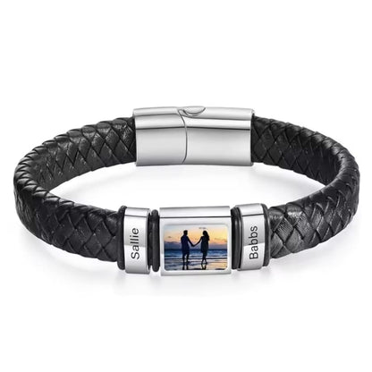 Lederarmband mit Gravur-Elementen und eigenem Foto