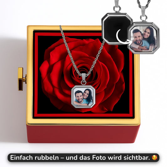 SecretLove – Foto-Rubbelkette mit einer Rosenbox