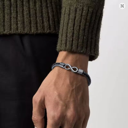 An meinen Mann – Personalisiertes Infinity Armband mit Gravur