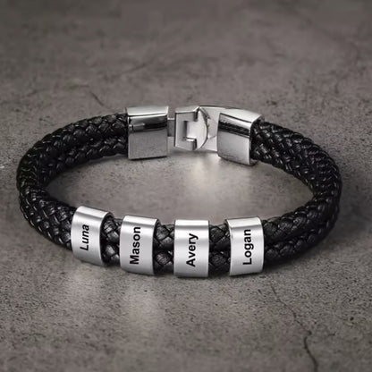 Herren Armband mit Gravur Namen - Edles Leder