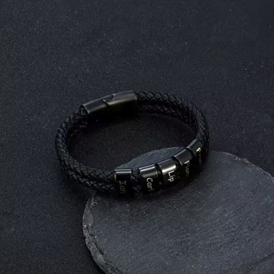 Lederarmband mit Gravur-Elementen