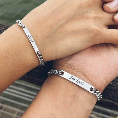 Graviertes Armband-Set für Paare – Mit ewiger Rosenbox