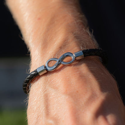 An meinen Mann – Personalisiertes Infinity Armband mit Gravur