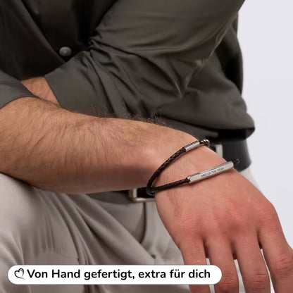 Lederarmband mit personalisierter Gravur