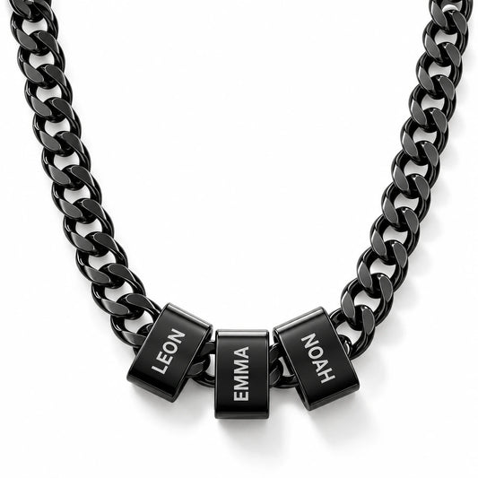 Schwarze Cuban Chain Halskette mit gravierten Beads, Freisteller
